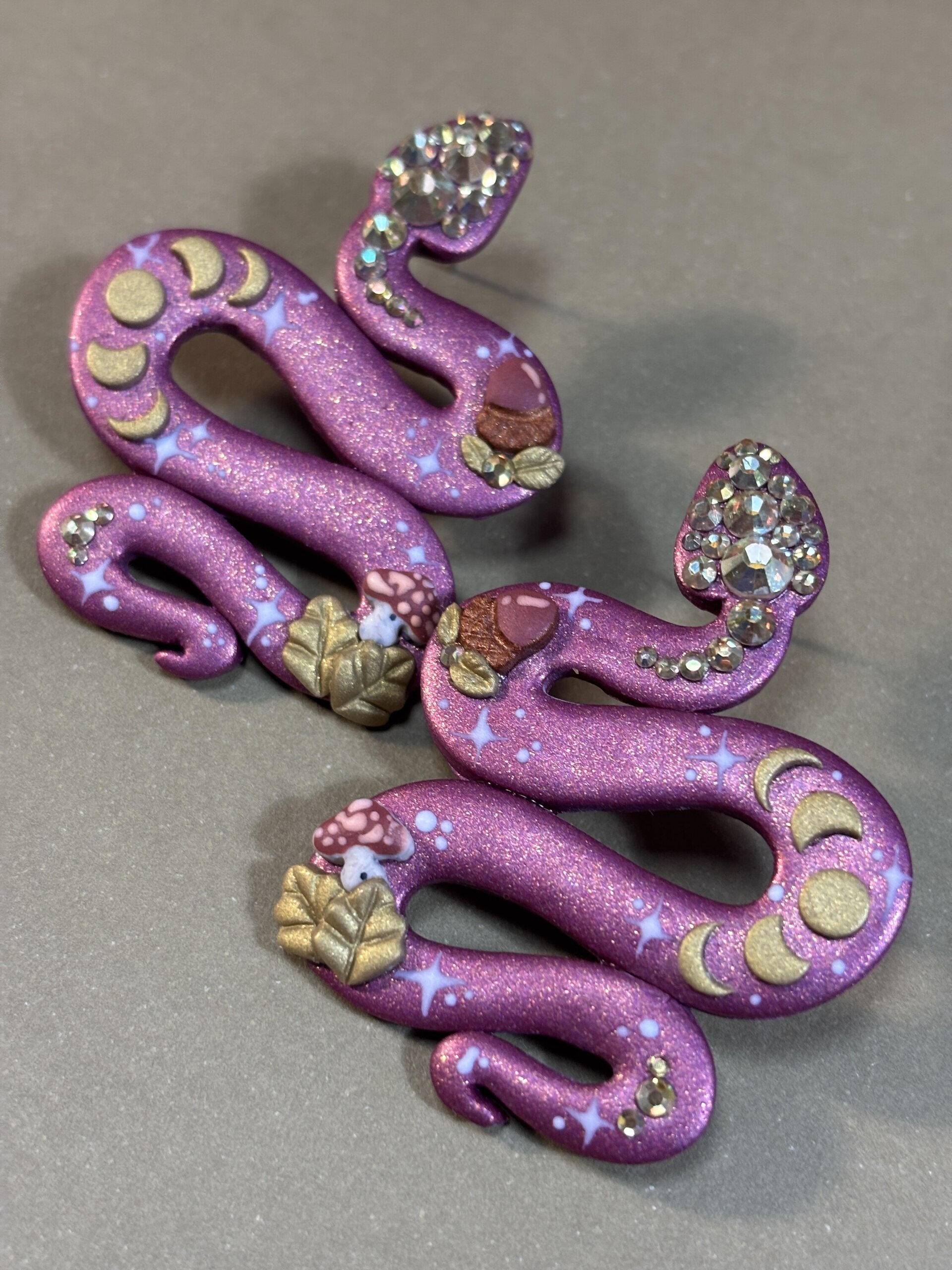 Serpientes Mistikas pendientes - 5