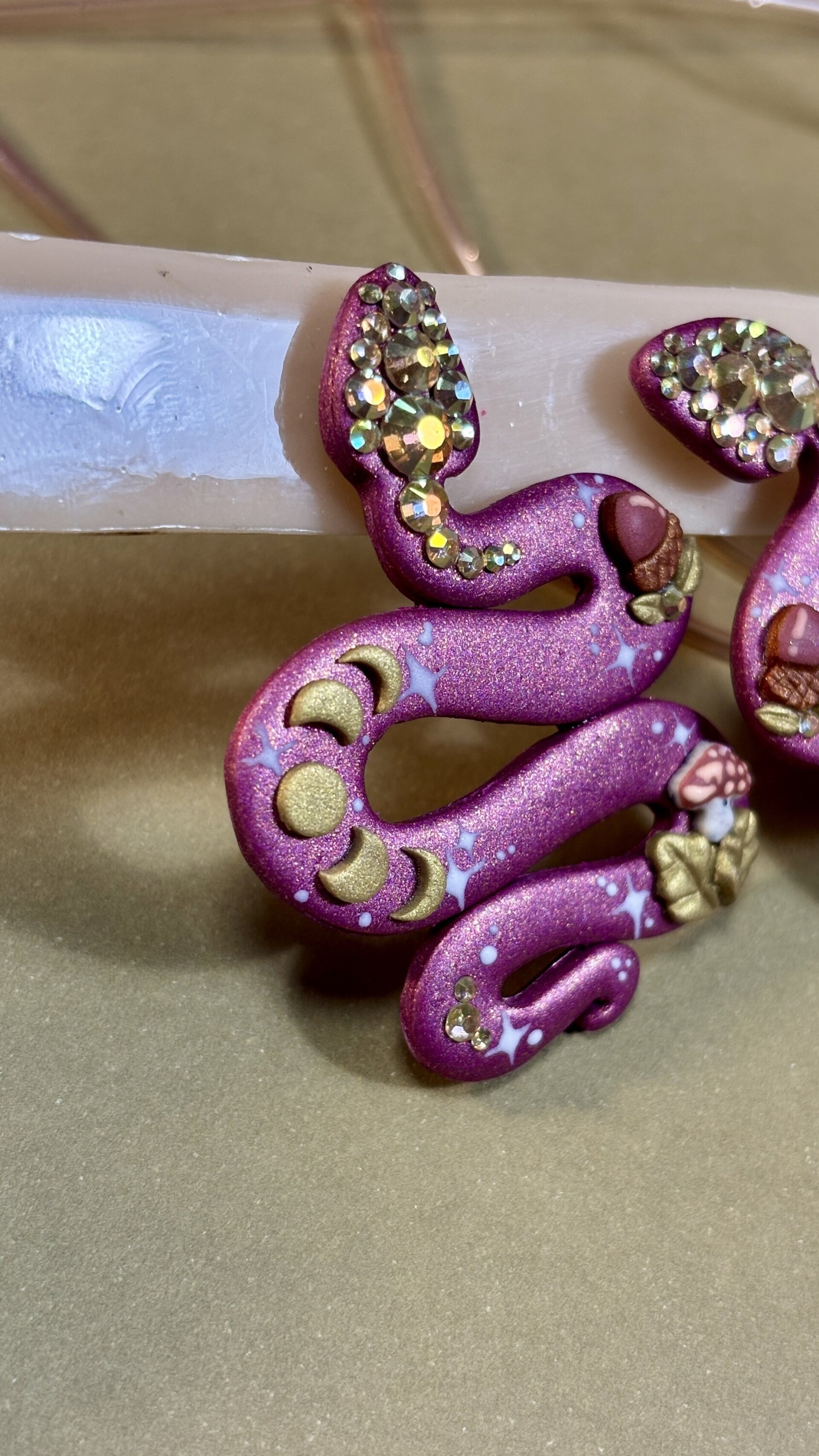 Serpientes Mistikas pendientes - 2